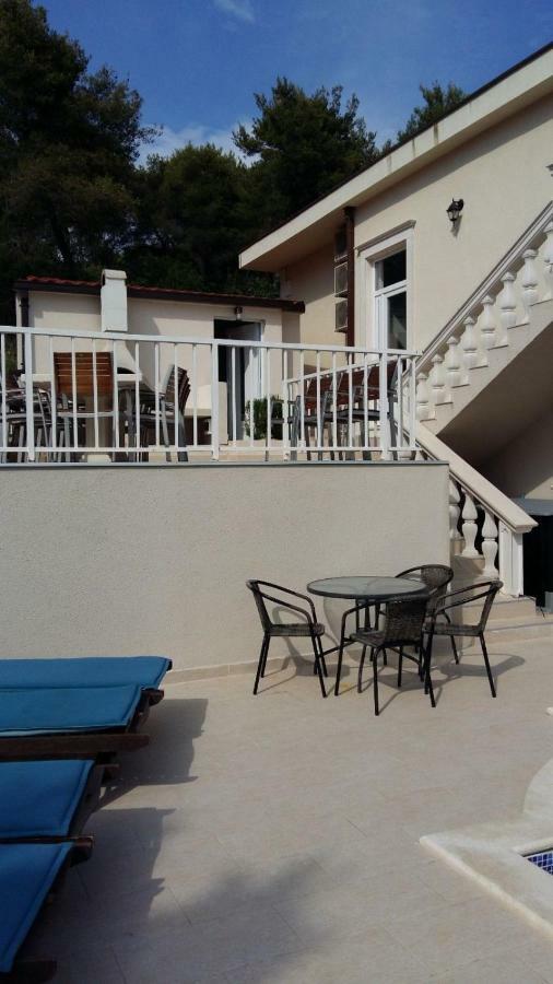 Villa Lizzi Trogir Exterior photo